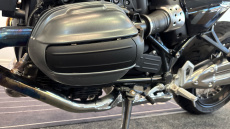 24MY BMW R12 Ninet